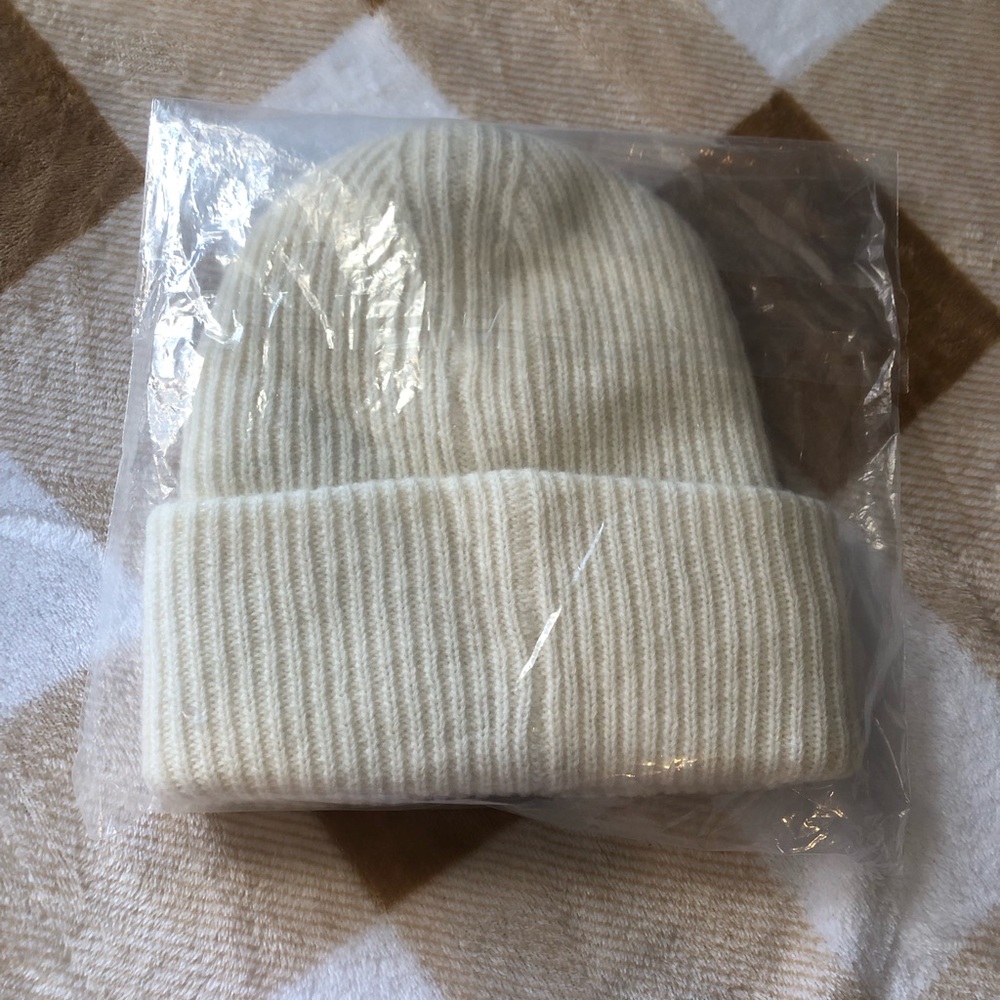 KAWS x The North Face Beanie - Picture 3 of 3